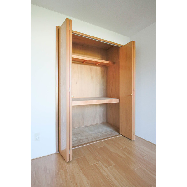 収納　同じ建物の別のお部屋
