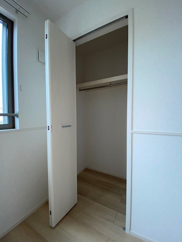 収納　各部屋に収納あります