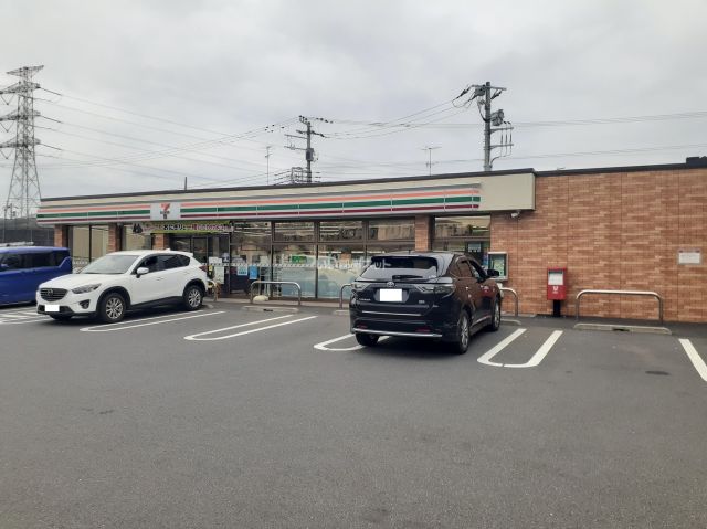 コンビニ　セブンイレブン四街道物井店（コンビニ）まで227m