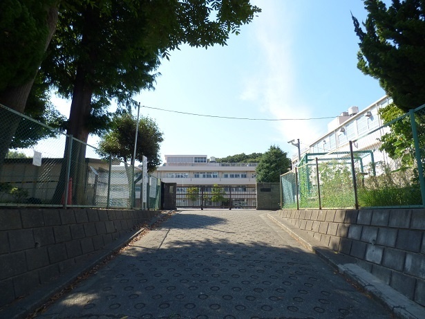 小学校　横浜市立城郷小学校（小学校）まで1647m
