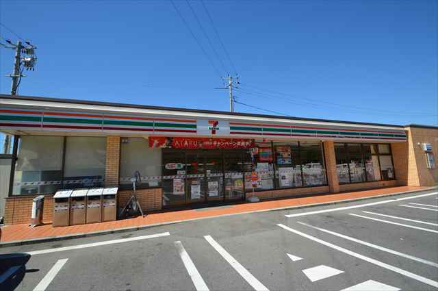 コンビニ　セブンイレブン（コンビニ）まで286m