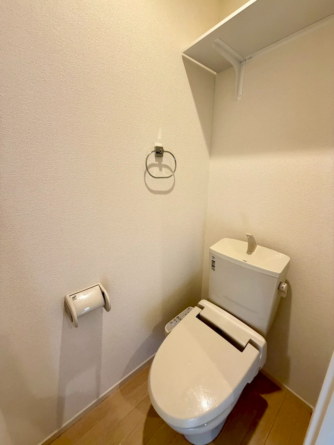 トイレ　同建物別号室