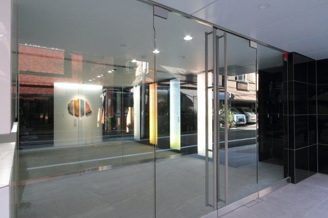 エントランス　AXAS駒込ASYLCOURT　北区西ヶ原1