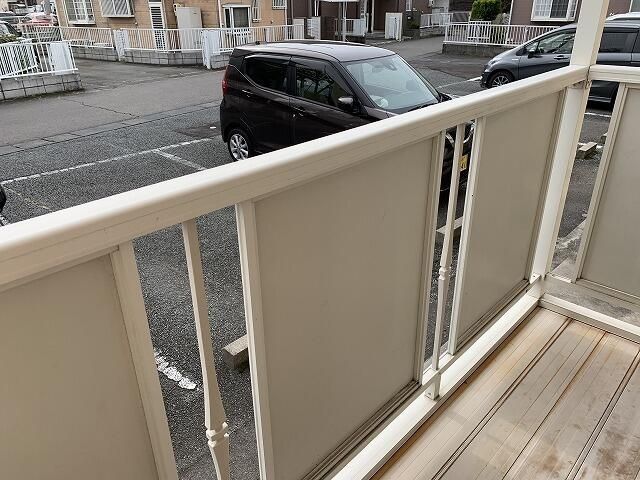 バルコニー　写真は別の部屋のものです。