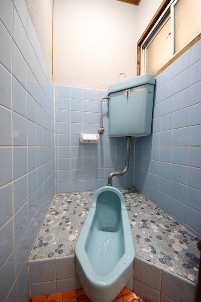 京阪本線 萱島駅 徒歩6分 2階建 築62年のトイレ写真