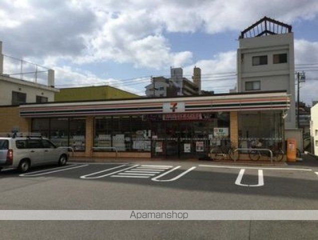 コンビニ　ファミリーマート舟入南四丁目店（コンビニ）まで560m