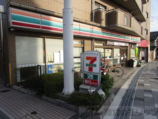 コンビニ　セブンイレブン高槻富田5丁目店（コンビニ）まで400m