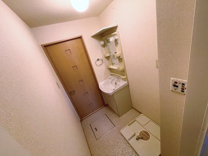 洗面設備　脱衣所、洗濯機置き場