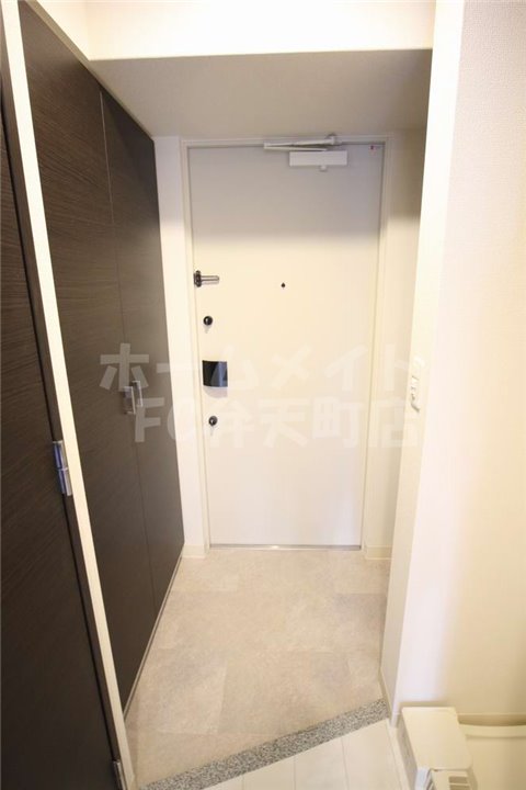 玄関　収納もある玄関です