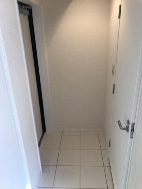 玄関　収納もある玄関です