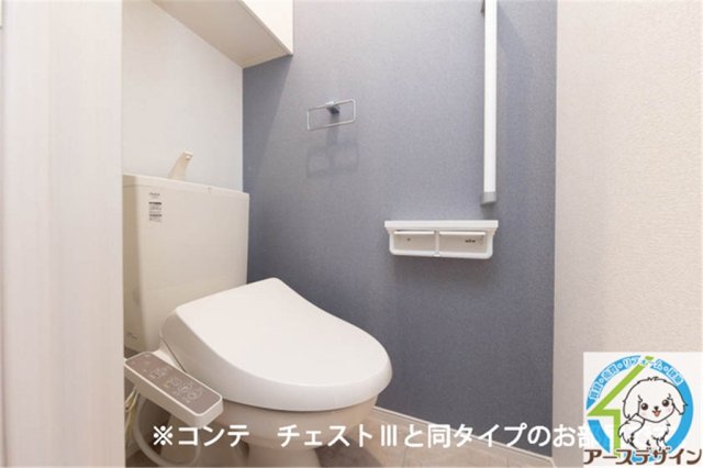 トイレ　※同施工メーカーイメージ写真