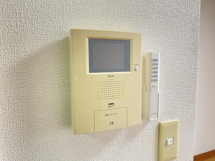 セキュリティ　お部屋から来客確認できるモニター付きインターホン♪