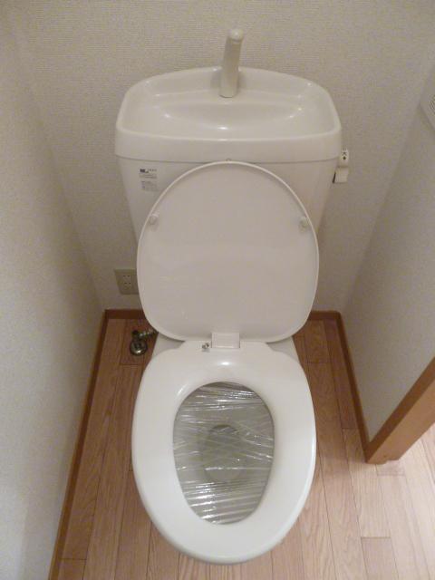 トイレ　コンパクトで使いやすいトイレです