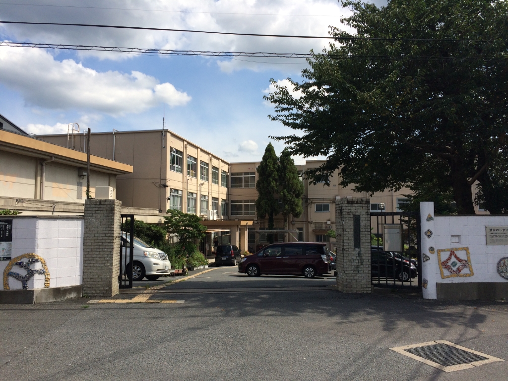中学校　京都市立山科中学校（中学校）まで1516m
