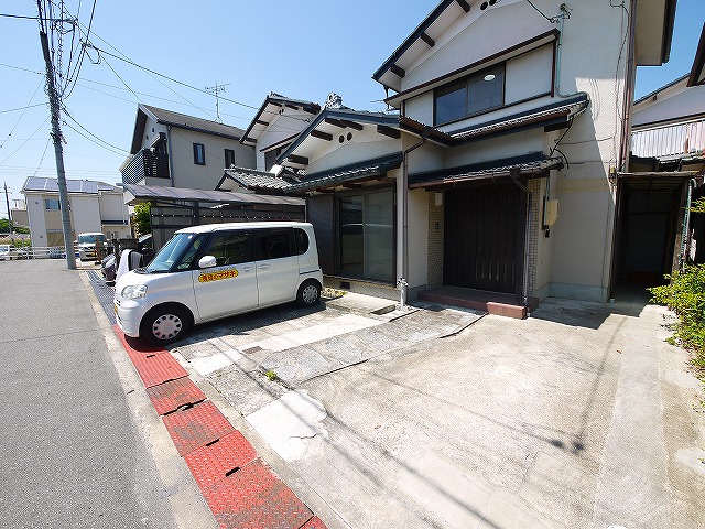 駐車場　駐車場完備です