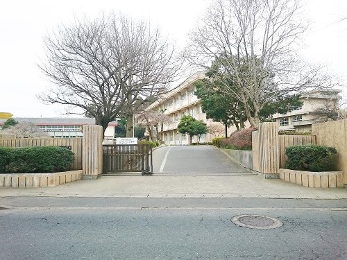 小学校　見川小学校（小学校）まで832m