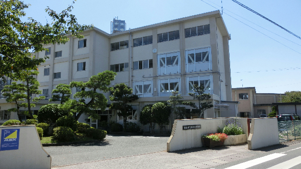 中学校　浜松市立神久呂中学校（中学校）まで1593m