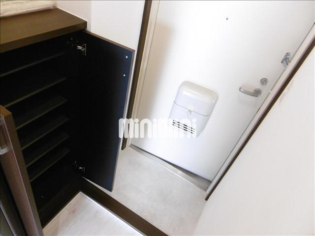 玄関　写真は別部屋