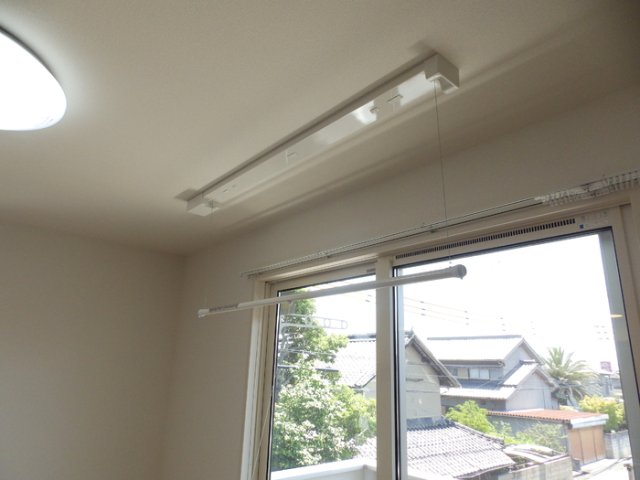 その他設備　室内物干し