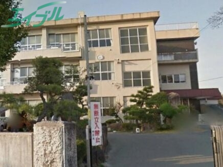 中学校　菰野町立菰野中学校（中学校）まで1652m