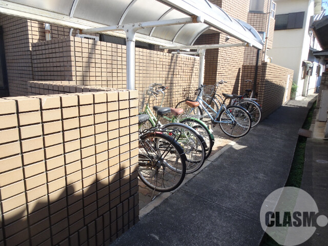 その他共有部分　屋根付き駐輪場