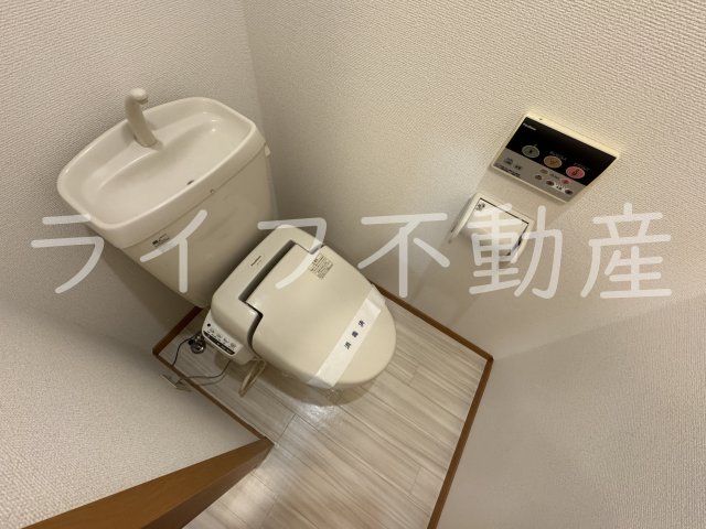トイレ　コンパクトで使いやすいトイレです