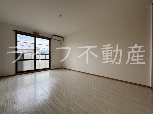 居室・リビング　こちらのリビングで趣味の時間をお楽しみください