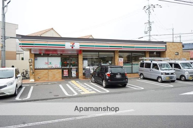 コンビニ　セブン－イレブン茨木竹橋町店（コンビニ）まで570m
