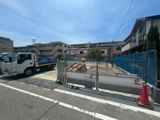 エントランス　建設中