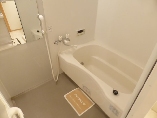 バス・シャワールーム　同物件別部屋