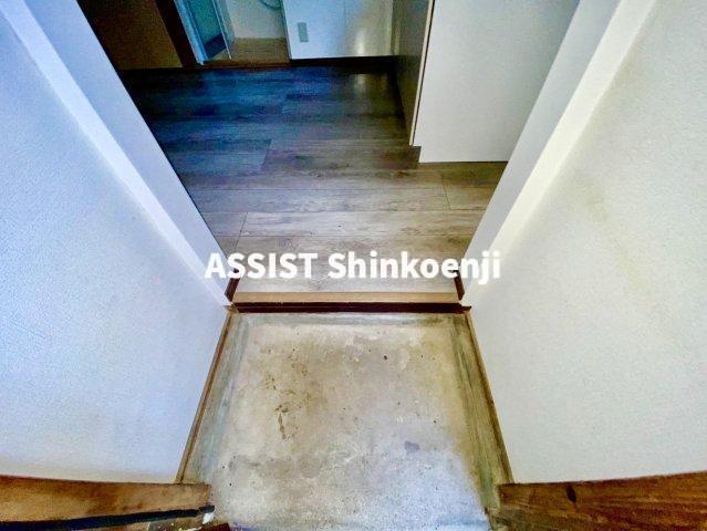 玄関　別号室：参考写真