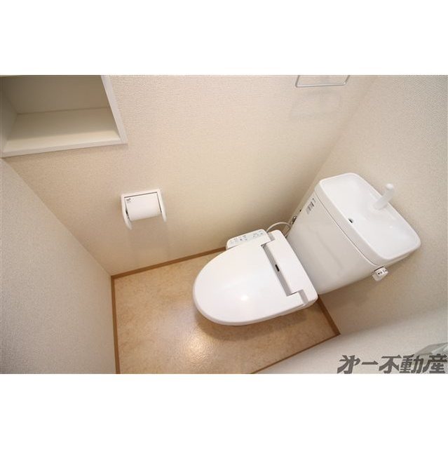 トイレ　温水洗浄便座