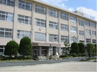 小学校　波多江小学校（小学校）まで300m