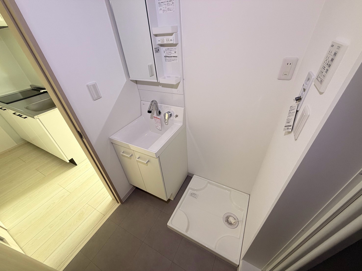 洗面設備　※建築中の写真となります。