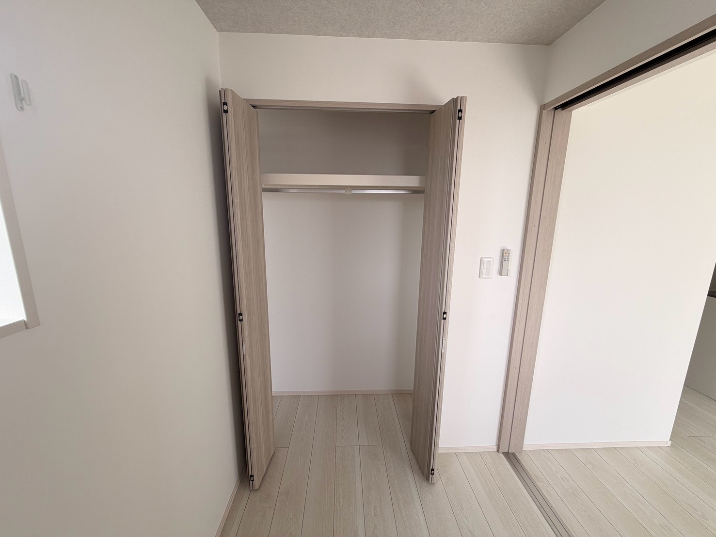 収納　※建築中の写真となります。