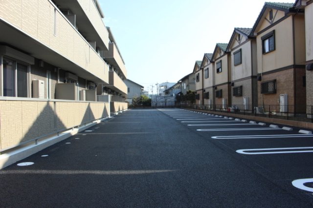 駐車場　シャッター　エアコン