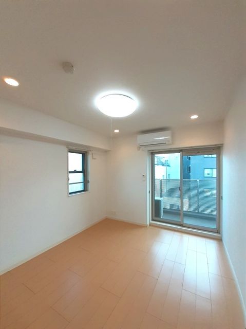 つくばエクスプレス 浅草駅 徒歩10分 9階建 築17年の居間写真