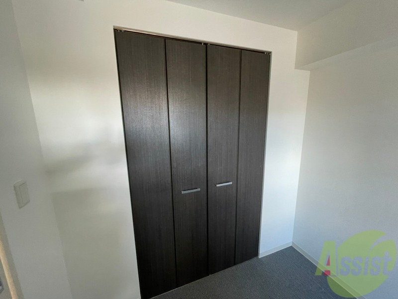 収納　寝室の収納です。部屋がすっきり片付きます。