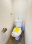 トイレ　落ち着いた色調のトイレです