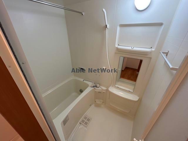 西尾市 2階建 築21年の風呂写真