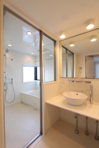 洗面設備　※参考写真