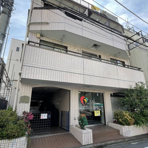 建物外観　お電話でお問い合わせ頂きますとスムーズに対応可能です＾＾