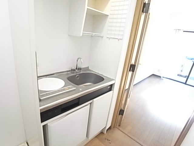 キッチン　同一物件別部屋写真