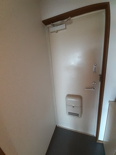 玄関　図面と現状に相違がある場合には現状を優先