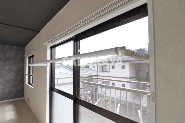 その他設備　室内物干。2021年撮影。現況と異なる場合がございます。