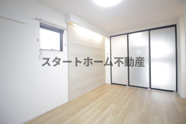居室・リビング　こちらの居間で趣味の時間をお楽しみください