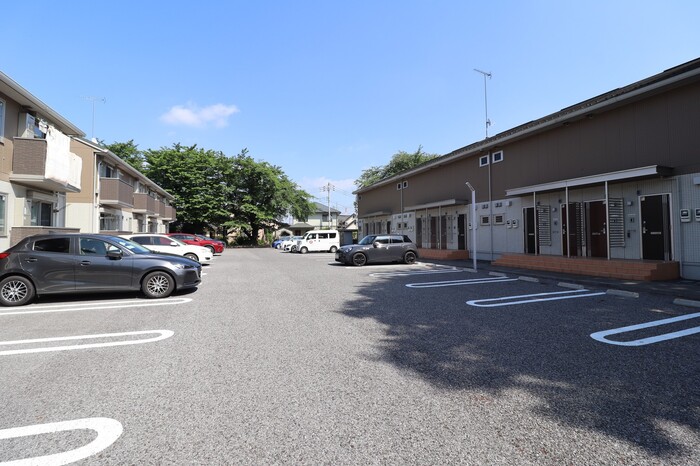 駐車場　駐車場