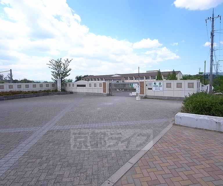 小学校　梅美台小学校（小学校）まで275m