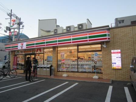 コンビニ　セブンイレブン 大阪長吉出戸2丁目店（コンビニ）まで214m
