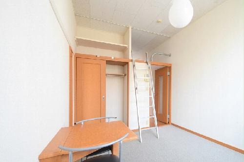 その他設備　1階はフローリング仕様